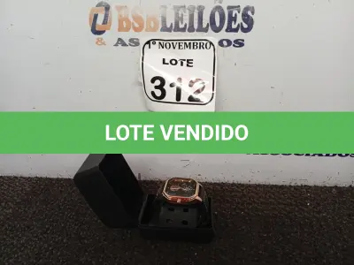 LOTE 312 - 01 RELÓGIO DE PULSO. (NO ESTADO) ATENÇÃO! FAZER A VISITAÇÃO ANTES DE ARREMATAR, NÃO SABEMOS SE FUNCIONA. LEILÃO NÃO TEM GARANTIA E NEM DEVOLUÇÃO, SUJEITO A POSSÍVEIS AVARIAS VISÍVEIS/OCULTAS E/OU AUSÊNCIA DE COMPONENTES.