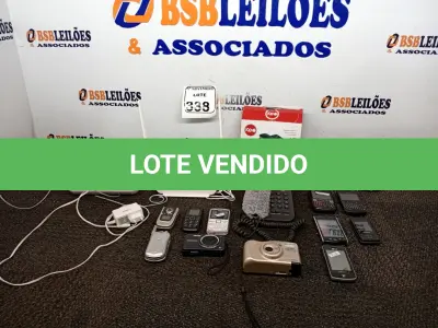LOTE 338 - 02 ROTEADORES, 01 MÁQUINA FOTOGRÁFICA E ELETRÔNICOS DIVERSOS. (NO ESTADO) ATENÇÃO! FAZER A VISITAÇÃO ANTES DE ARREMATAR, NÃO SABEMOS SE FUNCIONA. LEILÃO NÃO TEM GARANTIA E NEM DEVOLUÇÃO, SUJEITO A POSSÍVEIS AVARIAS VISÍVEIS/OCULTAS E/OU AUSÊNCIA DE COMPONENTES.