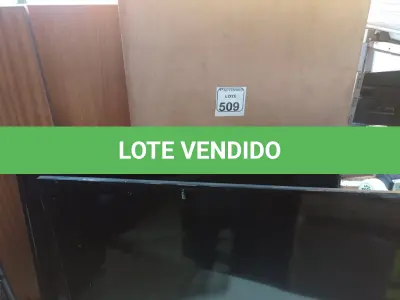 LOTE 509 - 02 TV ‘S MARCA AOC 50” P/RETIRADA DE PEÇAS. E (NO ESTADO) ATENÇÃO! FAZER A VISITAÇÃO ANTES DE ARREMATAR, NÃO SABEMOS SE FUNCIONA. LEILÃO NÃO TEM GARANTIA E NEM DEVOLUÇÃO, SUJEITO A POSSÍVEIS AVARIAS VISÍVEIS/OCULTAS E/OU AUSÊNCIA DE COMPONENTES.