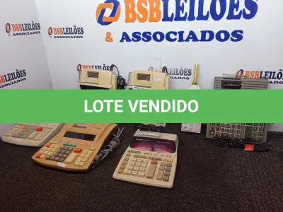 LOTE 450 - 01 LOTE C/DIVERSAS CALCULADORAS MARCAS E MODELOS DIVERSOS. (NO ESTADO) ATENÇÃO! FAZER A VISITAÇÃO ANTES DE ARREMATAR, NÃO SABEMOS SE FUNCIONA. LEILÃO NÃO TEM GARANTIA E NEM DEVOLUÇÃO, SUJEITO A POSSÍVEIS AVARIAS VISÍVEIS/OCULTAS E/OU AUSÊNCIA DE COMPONENTES.