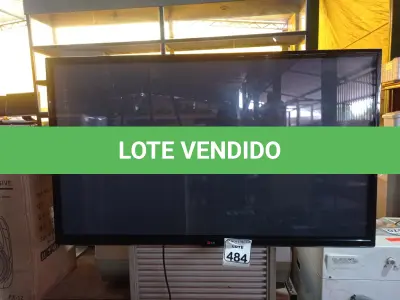 LOTE 484 - 01 TV MARCA LG 50”. (NO ESTADO) ATENÇÃO! FAZER A VISITAÇÃO ANTES DE ARREMATAR, NÃO SABEMOS SE FUNCIONA. LEILÃO NÃO TEM GARANTIA E NEM DEVOLUÇÃO, SUJEITO A POSSÍVEIS AVARIAS VISÍVEIS/OCULTAS E/OU AUSÊNCIA DE COMPONENTES.