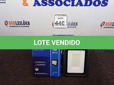 LOTE 446 - 05 REFLETORES LED AMBIENTE EXTERNO100W. (NO ESTADO) ATENÇÃO! FAZER A VISITAÇÃO ANTES DE ARREMATAR, NÃO SABEMOS SE FUNCIONA. LEILÃO NÃO TEM GARANTIA E NEM DEVOLUÇÃO, SUJEITO A POSSÍVEIS AVARIAS VISÍVEIS/OCULTAS E/OU AUSÊNCIA DE COMPONENTES.
