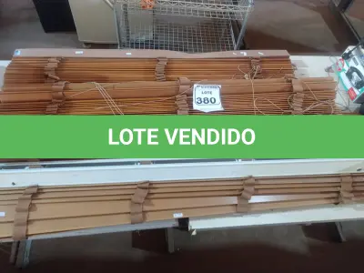 LOTE 380 - 03 PERSIANAS DE TAMANHOS E MODELOS DIVERSOS. (NO ESTADO) ATENÇÃO! FAZER A VISITAÇÃO ANTES DE ARREMATAR, NÃO SABEMOS SE FUNCIONA. LEILÃO NÃO TEM GARANTIA E NEM DEVOLUÇÃO, SUJEITO A POSSÍVEIS AVARIAS VISÍVEIS/OCULTAS E/OU AUSÊNCIA DE COMPONENTES.