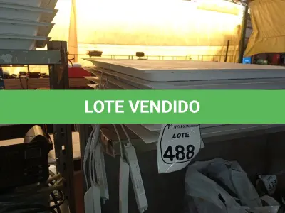 LOTE 488 - 06 PAINÉIS DE LED. (NO ESTADO) ATENÇÃO! FAZER A VISITAÇÃO ANTES DE ARREMATAR, NÃO SABEMOS SE FUNCIONA. LEILÃO NÃO TEM GARANTIA E NEM DEVOLUÇÃO, SUJEITO A POSSÍVEIS AVARIAS VISÍVEIS/OCULTAS E/OU AUSÊNCIA DE COMPONENTES.