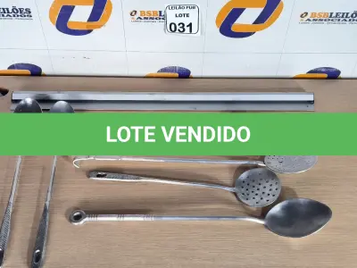 LOTE 031 - 03 COLHERES E 03 ESPUMADEIRAS EM ALUMÍNIO. (NO ESTADO) ATENÇÃO! FAZER A VISITAÇÃO ANTES DE ARREMATAR, NÃO SABEMOS SE FUNCIONA. LEILÃO NÃO TEM GARANTIA E NEM DEVOLUÇÃO, SUJEITO A POSSÍVEIS AVARIAS VISÍVEIS/OCULTAS E/OU AUSÊNCIA DE COMPONENTES.