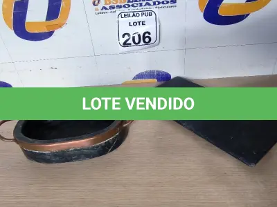 LOTE 206 - 01 TÁBUA DE PEDRA E 01 TRAVESSA DE PEDRA. (NO ESTADO) ATENÇÃO! FAZER A VISITAÇÃO ANTES DE ARREMATAR, NÃO SABEMOS SE FUNCIONA. LEILÃO NÃO TEM GARANTIA E NEM DEVOLUÇÃO, SUJEITO A POSSÍVEIS AVARIAS VISÍVEIS/OCULTAS E/OU AUSÊNCIA DE COMPONENTES.