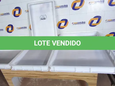 LOTE 029 - 06 CAIXAS ORGANIZADORAS EM PLÁSTICO. (NO ESTADO) ATENÇÃO! FAZER A VISITAÇÃO ANTES DE ARREMATAR, NÃO SABEMOS SE FUNCIONA. LEILÃO NÃO TEM GARANTIA E NEM DEVOLUÇÃO, SUJEITO A POSSÍVEIS AVARIAS VISÍVEIS/OCULTAS E/OU AUSÊNCIA DE COMPONENTES.