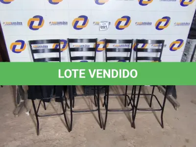 LOTE 091 - 04 BANQUETAS ALTAS. (NO ESTADO) ATENÇÃO! FAZER A VISITAÇÃO ANTES DE ARREMATAR, NÃO SABEMOS SE FUNCIONA. LEILÃO NÃO TEM GARANTIA E NEM DEVOLUÇÃO, SUJEITO A POSSÍVEIS AVARIAS VISÍVEIS/OCULTAS E/OU AUSÊNCIA DE COMPONENTES.