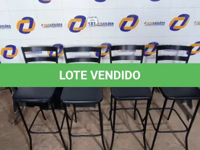 LOTE 181 - 01 LOTE COM 04 BANQUETAS ALTAS. (NO ESTADO) ATENÇÃO! FAZER A VISITAÇÃO ANTES DE ARREMATAR, NÃO SABEMOS SE FUNCIONA. LEILÃO NÃO TEM GARANTIA E NEM DEVOLUÇÃO, SUJEITO A POSSÍVEIS AVARIAS VISÍVEIS/OCULTAS E/OU AUSÊNCIA DE COMPONENTES.