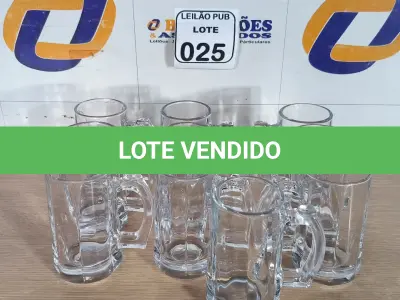 LOTE 025 - 10 CANECAS DE VIDRO PARA CHOPP. (NO ESTADO) ATENÇÃO! FAZER A VISITAÇÃO ANTES DE ARREMATAR, NÃO SABEMOS SE FUNCIONA. LEILÃO NÃO TEM GARANTIA E NEM DEVOLUÇÃO, SUJEITO A POSSÍVEIS AVARIAS VISÍVEIS/OCULTAS E/OU AUSÊNCIA DE COMPONENTES.