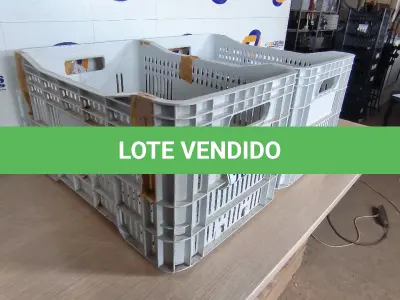 LOTE 168 - 02 CAIXAS PARA TRANSPORTE. (NO ESTADO) ATENÇÃO! FAZER A VISITAÇÃO ANTES DE ARREMATAR, NÃO SABEMOS SE FUNCIONA. LEILÃO NÃO TEM GARANTIA E NEM DEVOLUÇÃO, SUJEITO A POSSÍVEIS AVARIAS VISÍVEIS/OCULTAS E/OU AUSÊNCIA DE COMPONENTES.