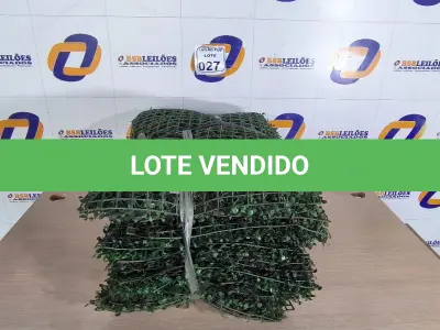 LOTE 027 - 01 LOTE C/PLANTAS ARTIFICIAIS. (NO ESTADO) ATENÇÃO! FAZER A VISITAÇÃO ANTES DE ARREMATAR, NÃO SABEMOS SE FUNCIONA. LEILÃO NÃO TEM GARANTIA E NEM DEVOLUÇÃO, SUJEITO A POSSÍVEIS AVARIAS VISÍVEIS/OCULTAS E/OU AUSÊNCIA DE COMPONENTES.