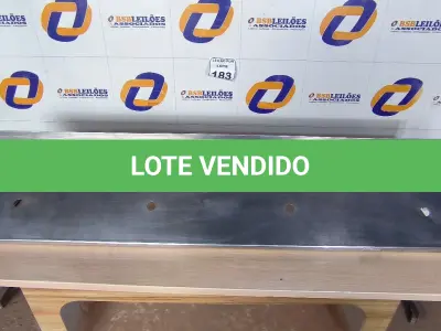 LOTE 183 - 01 PRATELEIRA DE PAREDE EM INOX MEDINDO 0,35CM X 1,50CM. (NO ESTADO) ATENÇÃO! FAZER A VISITAÇÃO ANTES DE ARREMATAR, NÃO SABEMOS SE FUNCIONA. LEILÃO NÃO TEM GARANTIA E NEM DEVOLUÇÃO, SUJEITO A POSSÍVEIS AVARIAS VISÍVEIS/OCULTAS E/OU AUSÊNCIA DE COMPONENTES.