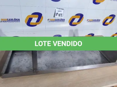 LOTE 081 - 01 PRATELEIRA PARA PAREDE MEDINDO 1,09CM X 0,35CM. (NO ESTADO) ATENÇÃO! FAZER A VISITAÇÃO ANTES DE ARREMATAR, NÃO SABEMOS SE FUNCIONA. LEILÃO NÃO TEM GARANTIA E NEM DEVOLUÇÃO, SUJEITO A POSSÍVEIS AVARIAS VISÍVEIS/OCULTAS E/OU AUSÊNCIA DE COMPONENTES.