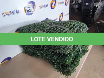 LOTE 027 - 01 LOTE C/PLANTAS ARTIFICIAIS. (NO ESTADO) ATENÇÃO! FAZER A VISITAÇÃO ANTES DE ARREMATAR, NÃO SABEMOS SE FUNCIONA. LEILÃO NÃO TEM GARANTIA E NEM DEVOLUÇÃO, SUJEITO A POSSÍVEIS AVARIAS VISÍVEIS/OCULTAS E/OU AUSÊNCIA DE COMPONENTES.