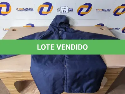 LOTE 154 - 01 CASACO PARA CÂMARA FRIA TAMANHO G. (NO ESTADO) ATENÇÃO! FAZER A VISITAÇÃO ANTES DE ARREMATAR, NÃO SABEMOS SE FUNCIONA. LEILÃO NÃO TEM GARANTIA E NEM DEVOLUÇÃO, SUJEITO A POSSÍVEIS AVARIAS VISÍVEIS/OCULTAS E/OU AUSÊNCIA DE COMPONENTES.