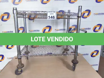 LOTE 146 - 01 CARRINHO EM INOX 03 PRATELEIRAS. (NO ESTADO) ATENÇÃO! FAZER A VISITAÇÃO ANTES DE ARREMATAR, NÃO SABEMOS SE FUNCIONA. LEILÃO NÃO TEM GARANTIA E NEM DEVOLUÇÃO, SUJEITO A POSSÍVEIS AVARIAS VISÍVEIS/OCULTAS E/OU AUSÊNCIA DE COMPONENTES.