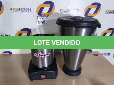 LOTE 042 - 01 LIQUIDIFICADOR INDUSTRIAL SKYMSEN 220VOLTS. (NO ESTADO) ATENÇÃO! FAZER A VISITAÇÃO ANTES DE ARREMATAR, NÃO SABEMOS SE FUNCIONA. LEILÃO NÃO TEM GARANTIA E NEM DEVOLUÇÃO, SUJEITO A POSSÍVEIS AVARIAS VISÍVEIS/OCULTAS E/OU AUSÊNCIA DE COMPONENTES.