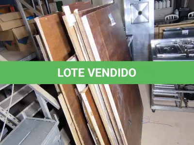 LOTE 024 - 01 LOTE C/DIVERSOS PAINÉIS EM MADEIRA. (NO ESTADO) ATENÇÃO! FAZER A VISITAÇÃO ANTES DE ARREMATAR, NÃO SABEMOS SE FUNCIONA. LEILÃO NÃO TEM GARANTIA E NEM DEVOLUÇÃO, SUJEITO A POSSÍVEIS AVARIAS VISÍVEIS/OCULTAS E/OU AUSÊNCIA DE COMPONENTES.