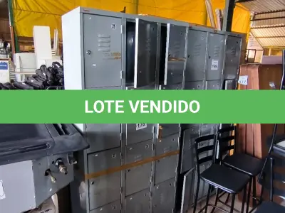 LOTE 176 - 01 ARMÁRIO ROUPEIRO 12 PORTAS. (NO ESTADO) ATENÇÃO! FAZER A VISITAÇÃO ANTES DE ARREMATAR, NÃO SABEMOS SE FUNCIONA. LEILÃO NÃO TEM GARANTIA E NEM DEVOLUÇÃO, SUJEITO A POSSÍVEIS AVARIAS VISÍVEIS/OCULTAS E/OU AUSÊNCIA DE COMPONENTES.