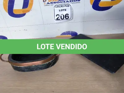 LOTE 206 - 01 TÁBUA DE PEDRA E 01 TRAVESSA DE PEDRA. (NO ESTADO) ATENÇÃO! FAZER A VISITAÇÃO ANTES DE ARREMATAR, NÃO SABEMOS SE FUNCIONA. LEILÃO NÃO TEM GARANTIA E NEM DEVOLUÇÃO, SUJEITO A POSSÍVEIS AVARIAS VISÍVEIS/OCULTAS E/OU AUSÊNCIA DE COMPONENTES.