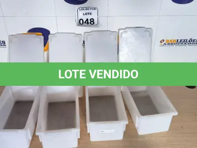 LOTE 048 - 04 CAIXAS ORGANIZADORAS PEQUENAS EM PLÁSTICO. (NO ESTADO) ATENÇÃO! FAZER A VISITAÇÃO ANTES DE ARREMATAR, NÃO SABEMOS SE FUNCIONA. LEILÃO NÃO TEM GARANTIA E NEM DEVOLUÇÃO, SUJEITO A POSSÍVEIS AVARIAS VISÍVEIS/OCULTAS E/OU AUSÊNCIA DE COMPONENTES.