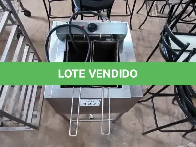 LOTE 137 - 01 FRITADEIRA ELÉTRICA ÁGUA E ÓLEO COM CESTOS. (NO ESTADO) ATENÇÃO! FAZER A VISITAÇÃO ANTES DE ARREMATAR, NÃO SABEMOS SE FUNCIONA. LEILÃO NÃO TEM GARANTIA E NEM DEVOLUÇÃO, SUJEITO A POSSÍVEIS AVARIAS VISÍVEIS/OCULTAS E/OU AUSÊNCIA DE COMPONENTES.