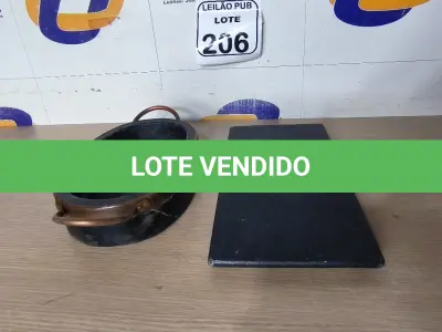 LOTE 206 - 01 TÁBUA DE PEDRA E 01 TRAVESSA DE PEDRA. (NO ESTADO) ATENÇÃO! FAZER A VISITAÇÃO ANTES DE ARREMATAR, NÃO SABEMOS SE FUNCIONA. LEILÃO NÃO TEM GARANTIA E NEM DEVOLUÇÃO, SUJEITO A POSSÍVEIS AVARIAS VISÍVEIS/OCULTAS E/OU AUSÊNCIA DE COMPONENTES.