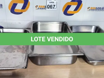 LOTE 067 - 03 CUBAS EM INOX PARA ALIMENTOS. (NO ESTADO) ATENÇÃO! FAZER A VISITAÇÃO ANTES DE ARREMATAR, NÃO SABEMOS SE FUNCIONA. LEILÃO NÃO TEM GARANTIA E NEM DEVOLUÇÃO, SUJEITO A POSSÍVEIS AVARIAS VISÍVEIS/OCULTAS E/OU AUSÊNCIA DE COMPONENTES.