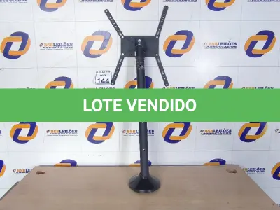 LOTE 144 - 01 SUPORTE PARA TELEVISÃO. (NO ESTADO) ATENÇÃO! FAZER A VISITAÇÃO ANTES DE ARREMATAR, NÃO SABEMOS SE FUNCIONA. LEILÃO NÃO TEM GARANTIA E NEM DEVOLUÇÃO, SUJEITO A POSSÍVEIS AVARIAS VISÍVEIS/OCULTAS E/OU AUSÊNCIA DE COMPONENTES.
