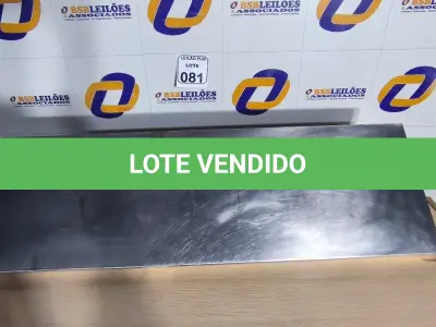 LOTE 081 - 01 PRATELEIRA PARA PAREDE MEDINDO 1,09CM X 0,35CM. (NO ESTADO) ATENÇÃO! FAZER A VISITAÇÃO ANTES DE ARREMATAR, NÃO SABEMOS SE FUNCIONA. LEILÃO NÃO TEM GARANTIA E NEM DEVOLUÇÃO, SUJEITO A POSSÍVEIS AVARIAS VISÍVEIS/OCULTAS E/OU AUSÊNCIA DE COMPONENTES.