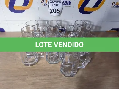 LOTE 205 - 10 CANECAS DE VIDRO PARA CHOPP. (NO ESTADO) ATENÇÃO! FAZER A VISITAÇÃO ANTES DE ARREMATAR, NÃO SABEMOS SE FUNCIONA. LEILÃO NÃO TEM GARANTIA E NEM DEVOLUÇÃO, SUJEITO A POSSÍVEIS AVARIAS VISÍVEIS/OCULTAS E/OU AUSÊNCIA DE COMPONENTES.