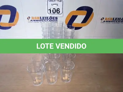 LOTE 106 - 26 COPOS AMERICANOS E 06 CANECAS P/ CHOPP DE VIDRO. (NO ESTADO) ATENÇÃO! FAZER A VISITAÇÃO ANTES DE ARREMATAR, NÃO SABEMOS SE FUNCIONA. LEILÃO NÃO TEM GARANTIA E NEM DEVOLUÇÃO, SUJEITO A POSSÍVEIS AVARIAS VISÍVEIS/OCULTAS E/OU AUSÊNCIA DE COMPONENTES.