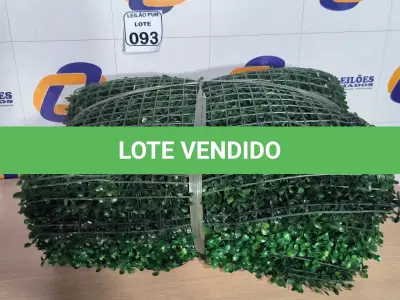 LOTE 093 - 01 LOTE C/PLANTAS ARTIFICIAIS. (NO ESTADO) ATENÇÃO! FAZER A VISITAÇÃO ANTES DE ARREMATAR, NÃO SABEMOS SE FUNCIONA. LEILÃO NÃO TEM GARANTIA E NEM DEVOLUÇÃO, SUJEITO A POSSÍVEIS AVARIAS VISÍVEIS/OCULTAS E/OU AUSÊNCIA DE COMPONENTES.