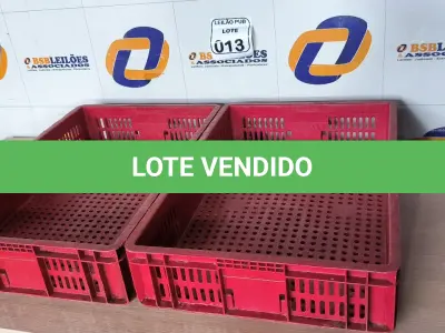 LOTE 013 - 02 CAIXAS ORGANIZADORAS EM PLÁSTICO NA COR VERMELHA. (NO ESTADO) ATENÇÃO! FAZER A VISITAÇÃO ANTES DE ARREMATAR, NÃO SABEMOS SE FUNCIONA. LEILÃO NÃO TEM GARANTIA E NEM DEVOLUÇÃO, SUJEITO A POSSÍVEIS AVARIAS VISÍVEIS/OCULTAS E/OU AUSÊNCIA DE COMPONENTES.