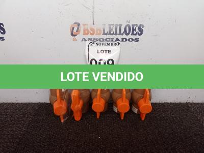 LOTE 009 - 05 REGISTROS ESFERAS DE PVC 40MM(NOVO). (NO ESTADO) ATENÇÃO! FAZER A VISITAÇÃO ANTES DE ARREMATAR, NÃO SABEMOS SE FUNCIONA. LEILÃO NÃO TEM GARANTIA E NEM DEVOLUÇÃO, SUJEITO A POSSÍVEIS AVARIAS VISÍVEIS/OCULTAS E/OU AUSÊNCIA DE COMPONENTES.