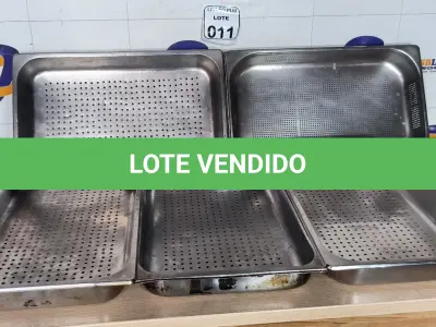LOTE 011 - 05 CUBAS PERFURADAS EM INOX. (NO ESTADO) ATENÇÃO! FAZER A VISITAÇÃO ANTES DE ARREMATAR, NÃO SABEMOS SE FUNCIONA. LEILÃO NÃO TEM GARANTIA E NEM DEVOLUÇÃO, SUJEITO A POSSÍVEIS AVARIAS VISÍVEIS/OCULTAS E/OU AUSÊNCIA DE COMPONENTES.