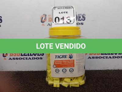 LOTE 013 - 01 POTE DE CONECTORES ELÉTRICOS 20ª AMARELO 2,5 A 4MM²(NOVO). (NO ESTADO) ATENÇÃO! FAZER A VISITAÇÃO ANTES DE ARREMATAR, NÃO SABEMOS SE FUNCIONA. LEILÃO NÃO TEM GARANTIA E NEM DEVOLUÇÃO, SUJEITO A POSSÍVEIS AVARIAS VISÍVEIS/OCULTAS E/OU AUSÊNCIA DE COMPONENTES.