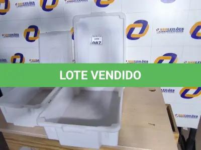 LOTE 087 - 02 CAIXAS ORGANIZADORAS EM PLÁSTICO TAMANHOS DIVERSOS. (NO ESTADO) ATENÇÃO! FAZER A VISITAÇÃO ANTES DE ARREMATAR, NÃO SABEMOS SE FUNCIONA. LEILÃO NÃO TEM GARANTIA E NEM DEVOLUÇÃO, SUJEITO A POSSÍVEIS AVARIAS VISÍVEIS/OCULTAS E/OU AUSÊNCIA DE COMPONENTES.