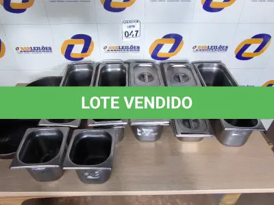 LOTE 047 - 01 LOTE C/DIVERSAS CUBAS EM INOX E 02 FRIGIDEIRAS. (NO ESTADO) ATENÇÃO! FAZER A VISITAÇÃO ANTES DE ARREMATAR, NÃO SABEMOS SE FUNCIONA. LEILÃO NÃO TEM GARANTIA E NEM DEVOLUÇÃO, SUJEITO A POSSÍVEIS AVARIAS VISÍVEIS/OCULTAS E/OU AUSÊNCIA DE COMPONENTES.