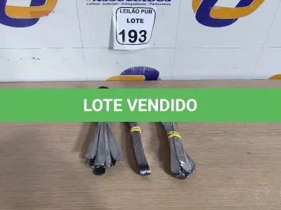 LOTE 193 - 10 GARFOS, 10 COLHERES E 08 FACAS DE MESA. (NO ESTADO) ATENÇÃO! FAZER A VISITAÇÃO ANTES DE ARREMATAR, NÃO SABEMOS SE FUNCIONA. LEILÃO NÃO TEM GARANTIA E NEM DEVOLUÇÃO, SUJEITO A POSSÍVEIS AVARIAS VISÍVEIS/OCULTAS E/OU AUSÊNCIA DE COMPONENTES.