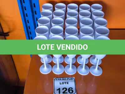 LOTE 126 - 30 TACAS EM PLÁSTICO PARA CHAMPANHEIRA COR BRANCA. (NO ESTADO) ATENÇÃO! FAZER A VISITAÇÃO ANTES DE ARREMATAR, NÃO SABEMOS SE FUNCIONA. LEILÃO NÃO TEM GARANTIA E NEM DEVOLUÇÃO, SUJEITO A POSSÍVEIS AVARIAS VISÍVEIS/OCULTAS E/OU AUSÊNCIA DE COMPONENTES.