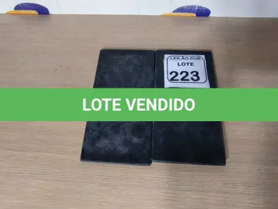LOTE 223 - 02 TÁBUAS DE PEDRA. (NO ESTADO) ATENÇÃO! FAZER A VISITAÇÃO ANTES DE ARREMATAR, NÃO SABEMOS SE FUNCIONA. LEILÃO NÃO TEM GARANTIA E NEM DEVOLUÇÃO, SUJEITO A POSSÍVEIS AVARIAS VISÍVEIS/OCULTAS E/OU AUSÊNCIA DE COMPONENTES.