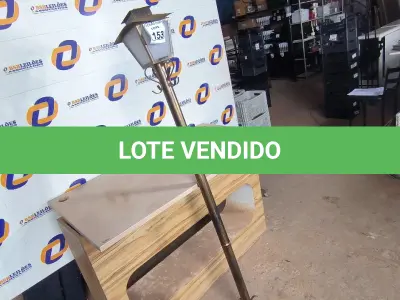 LOTE 153 - 01 POSTE DE JARDIM COLONIAL QUADRADO 1,80CM DE ALTURA. (NO ESTADO) ATENÇÃO! FAZER A VISITAÇÃO ANTES DE ARREMATAR, NÃO SABEMOS SE FUNCIONA. LEILÃO NÃO TEM GARANTIA E NEM DEVOLUÇÃO, SUJEITO A POSSÍVEIS AVARIAS VISÍVEIS/OCULTAS E/OU AUSÊNCIA DE COMPONENTES.