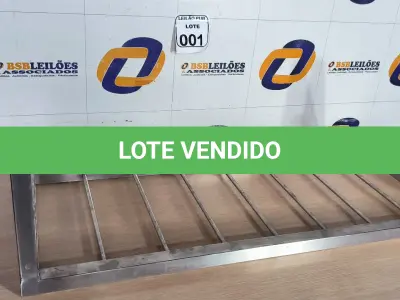 LOTE 001 - 01 PRATELEIRA DE PAREDE EM INOX VAZADA MEDINDO 1,00CM X 0,40CM. (NO ESTADO) ATENÇÃO! FAZER A VISITAÇÃO ANTES DE ARREMATAR, NÃO SABEMOS SE FUNCIONA. LEILÃO NÃO TEM GARANTIA E NEM DEVOLUÇÃO, SUJEITO A POSSÍVEIS AVARIAS VISÍVEIS/OCULTAS E/OU AUSÊNCIA DE COMPONENTES.