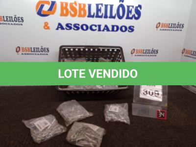 LOTE 309 - 01 LOTE C/GRANDE QUANTIDADE REBITES(NOVO). (NO ESTADO) ATENÇÃO! FAZER A VISITAÇÃO ANTES DE ARREMATAR, NÃO SABEMOS SE FUNCIONA. LEILÃO NÃO TEM GARANTIA E NEM DEVOLUÇÃO, SUJEITO A POSSÍVEIS AVARIAS VISÍVEIS/OCULTAS E/OU AUSÊNCIA DE COMPONENTES.