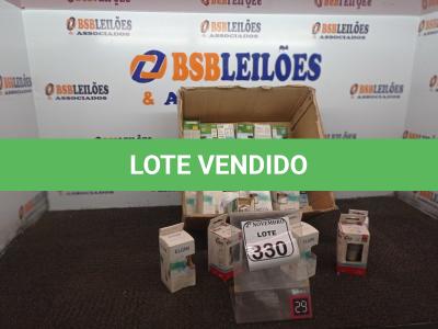 LOTE 330 - 01 CAIXA C/APROXIMADAMENTE 30 LÂMPADAS MODELOS DIVERSOS. (NOVO). (NO ESTADO) ATENÇÃO! FAZER A VISITAÇÃO ANTES DE ARREMATAR, NÃO SABEMOS SE FUNCIONA. LEILÃO NÃO TEM GARANTIA E NEM DEVOLUÇÃO, SUJEITO A POSSÍVEIS AVARIAS VISÍVEIS/OCULTAS E/OU AUSÊNCIA DE COMPONENTES.