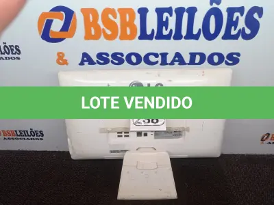 LOTE 238 - 01 ALL IN ONE MARCA LG. (NO ESTADO) ATENÇÃO! FAZER A VISITAÇÃO ANTES DE ARREMATAR, NÃO SABEMOS SE FUNCIONA. LEILÃO NÃO TEM GARANTIA E NEM DEVOLUÇÃO, SUJEITO A POSSÍVEIS AVARIAS VISÍVEIS/OCULTAS E/OU AUSÊNCIA DE COMPONENTES.
