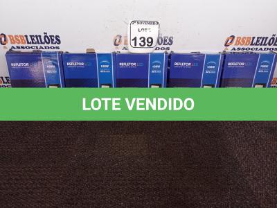 LOTE 139 - 05 REFLETORES LED AMBIENTE EXTERNO 100W(NOVO). (NO ESTADO) ATENÇÃO! FAZER A VISITAÇÃO ANTES DE ARREMATAR, NÃO SABEMOS SE FUNCIONA. LEILÃO NÃO TEM GARANTIA E NEM DEVOLUÇÃO, SUJEITO A POSSÍVEIS AVARIAS VISÍVEIS/OCULTAS E/OU AUSÊNCIA DE COMPONENTES.