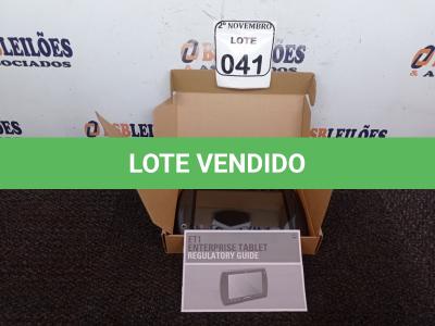 LOTE 041 - 01 TABLET MARCA MOTOROLA MODELO ET1 S/CARREGADOR. (NO ESTADO) ATENÇÃO! FAZER A VISITAÇÃO ANTES DE ARREMATAR, NÃO SABEMOS SE FUNCIONA. LEILÃO NÃO TEM GARANTIA E NEM DEVOLUÇÃO, SUJEITO A POSSÍVEIS AVARIAS VISÍVEIS/OCULTAS E/OU AUSÊNCIA DE COMPONENTES.